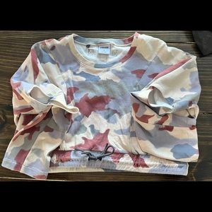 Gymshark Camo Crop Top (Size Large)